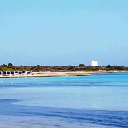 Casetta Con Veranda E Giardino A 150 Metri Dal Mare Gallipoli