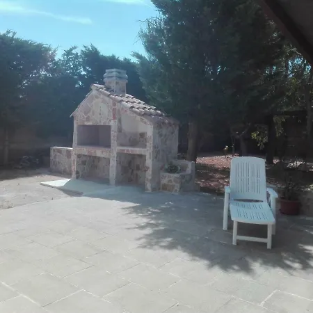 Holiday home Casetta Con Veranda E Giardino A 150 Metri Dal Mare *
