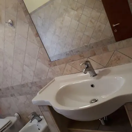 Casetta Con Veranda E Giardino A 150 Metri Dal Mare Gallipoli